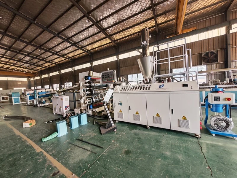 1200 mm PVC tynnplate ekstruderingslinje