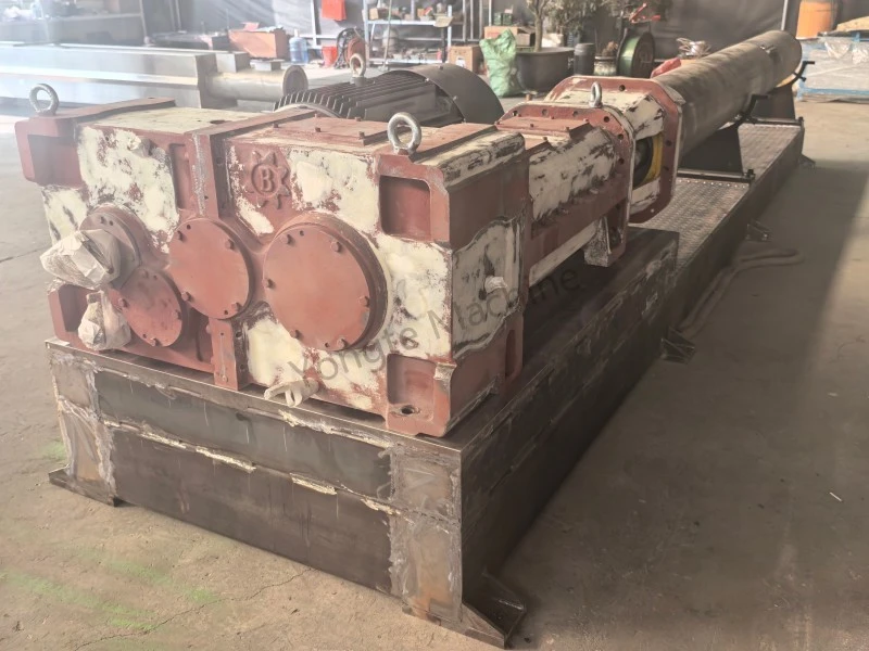 Høyeffektiv parallell dobbeltskrue ekstruder for resirkulering av plastfilmavfall i produksjon