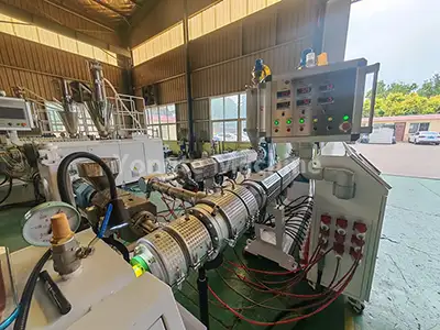 Pe Pipe Extruder Machine